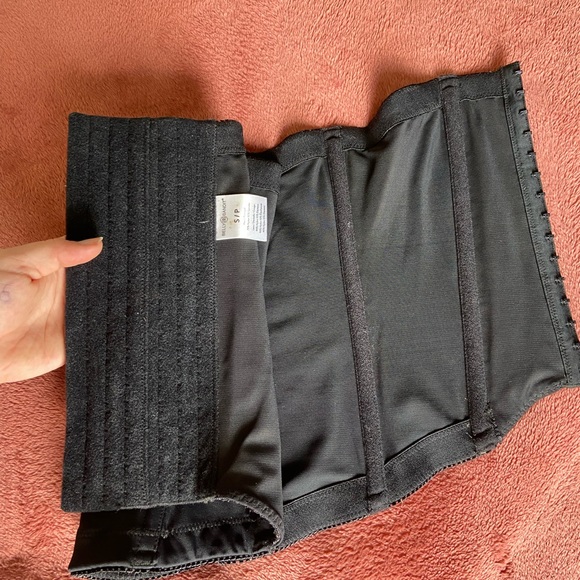 BellyBandit Mother Trucker Compression Corset small - Picture 3 of 8